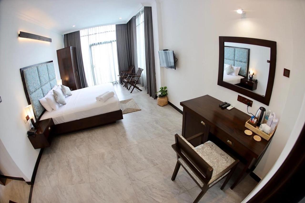 Riverbank Resort Gampola Exterior foto